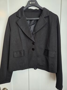 0059.  Black Women's Blazer Jacket - Classic Tailored Style